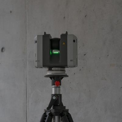 Trípode telescópico de dos vías con adaptador de seguridad para Leica RTC360
