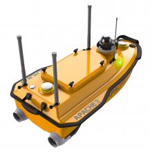 CHCNAV APACHE 3 USV with software