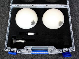 2 spheres XXL plus 1 tripod adapter for reference spheres and 1 prism pole adapter
