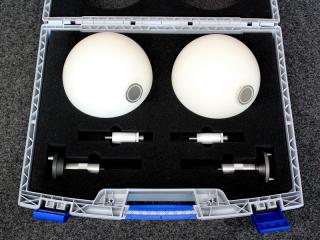 2 spheres XXL plus 2 tripod adapters for reference spheres and 2 prism pole adapters